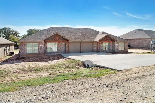 $2,000,000 | 101 East Lone Star Road, Poolville, TX 76487