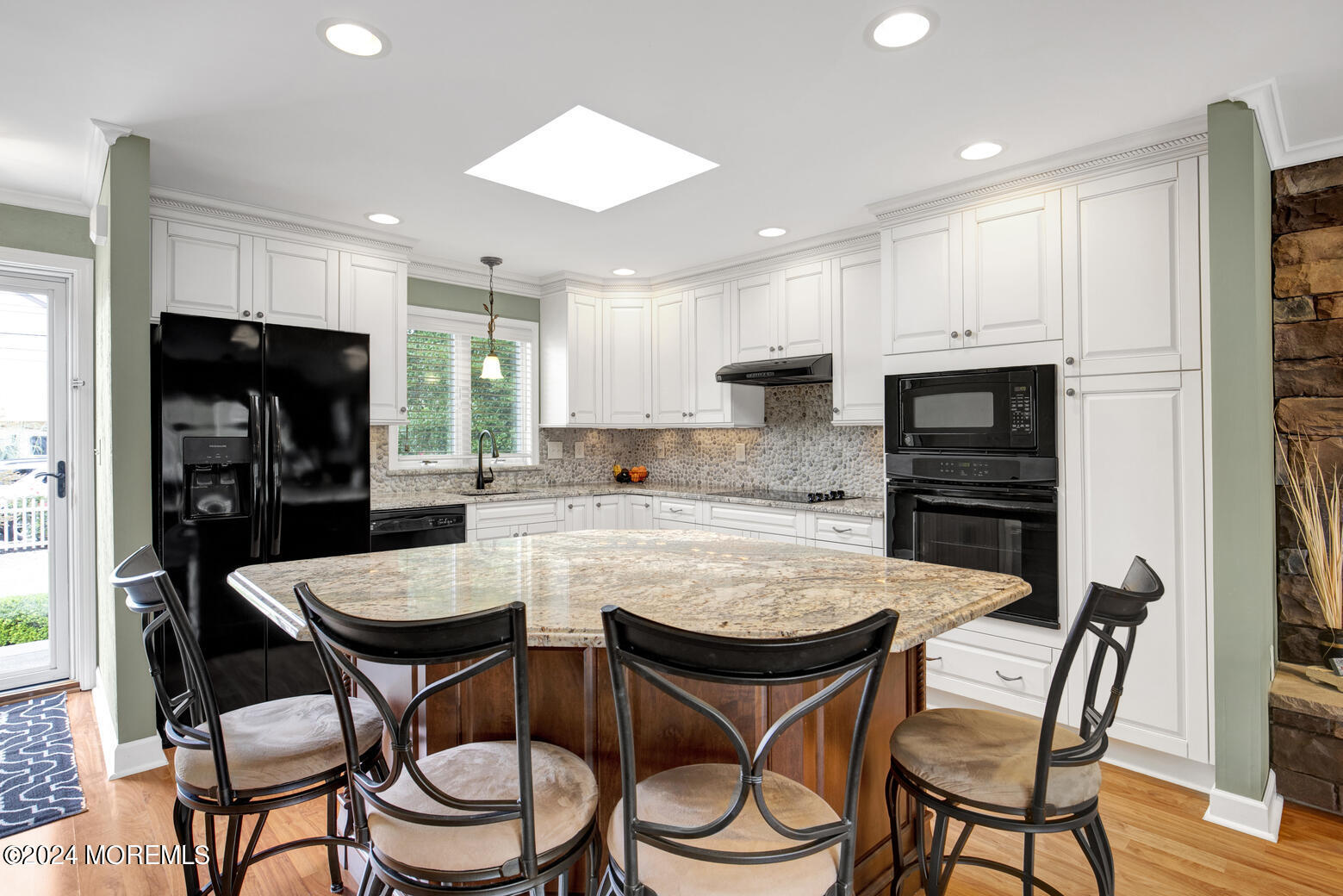 5 Ward Drive Brick, NJ 08723 - Photo 7 of 42 IMG_2431 18-08-2024 19_57_48_553