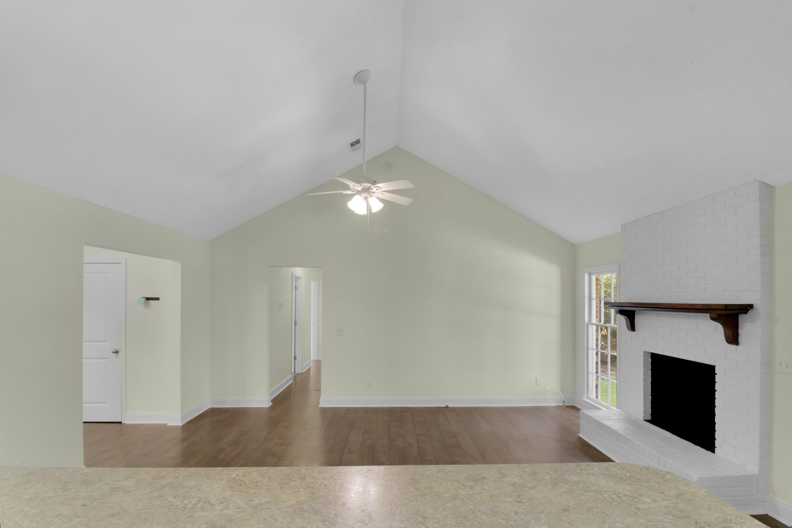 5893 North Rhett Avenue Hanahan, SC 29410 - Photo 12 of 32 dining nook