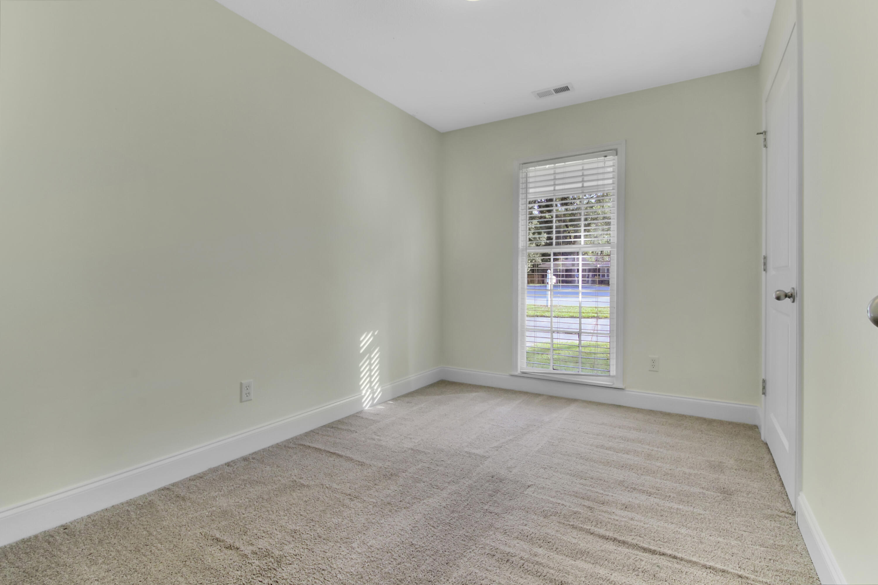 5893 North Rhett Avenue Hanahan, SC 29410 - Photo 14 of 32 1st bedroom