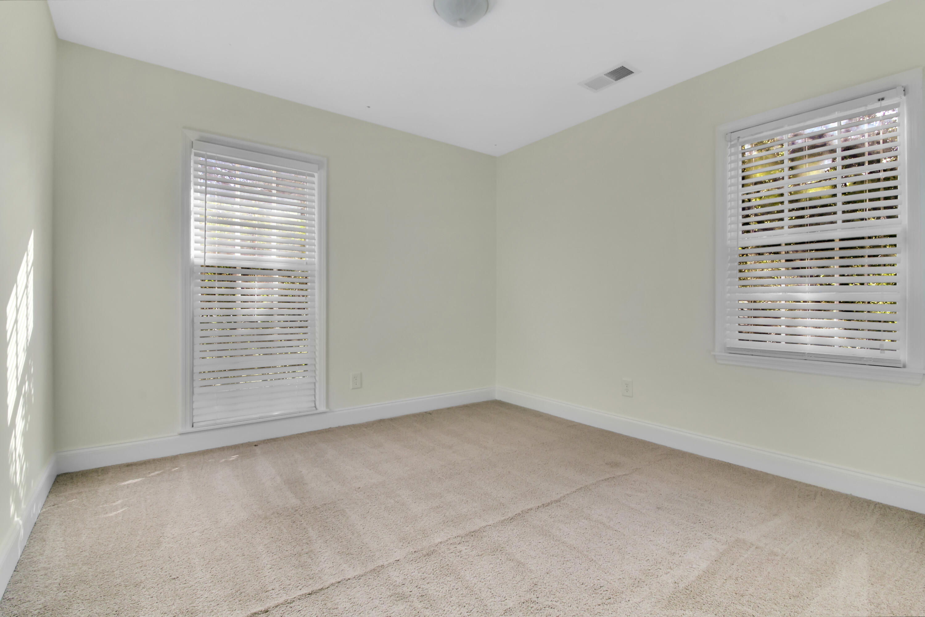 5893 North Rhett Avenue Hanahan, SC 29410 - Photo 16 of 32 2nd bedroom