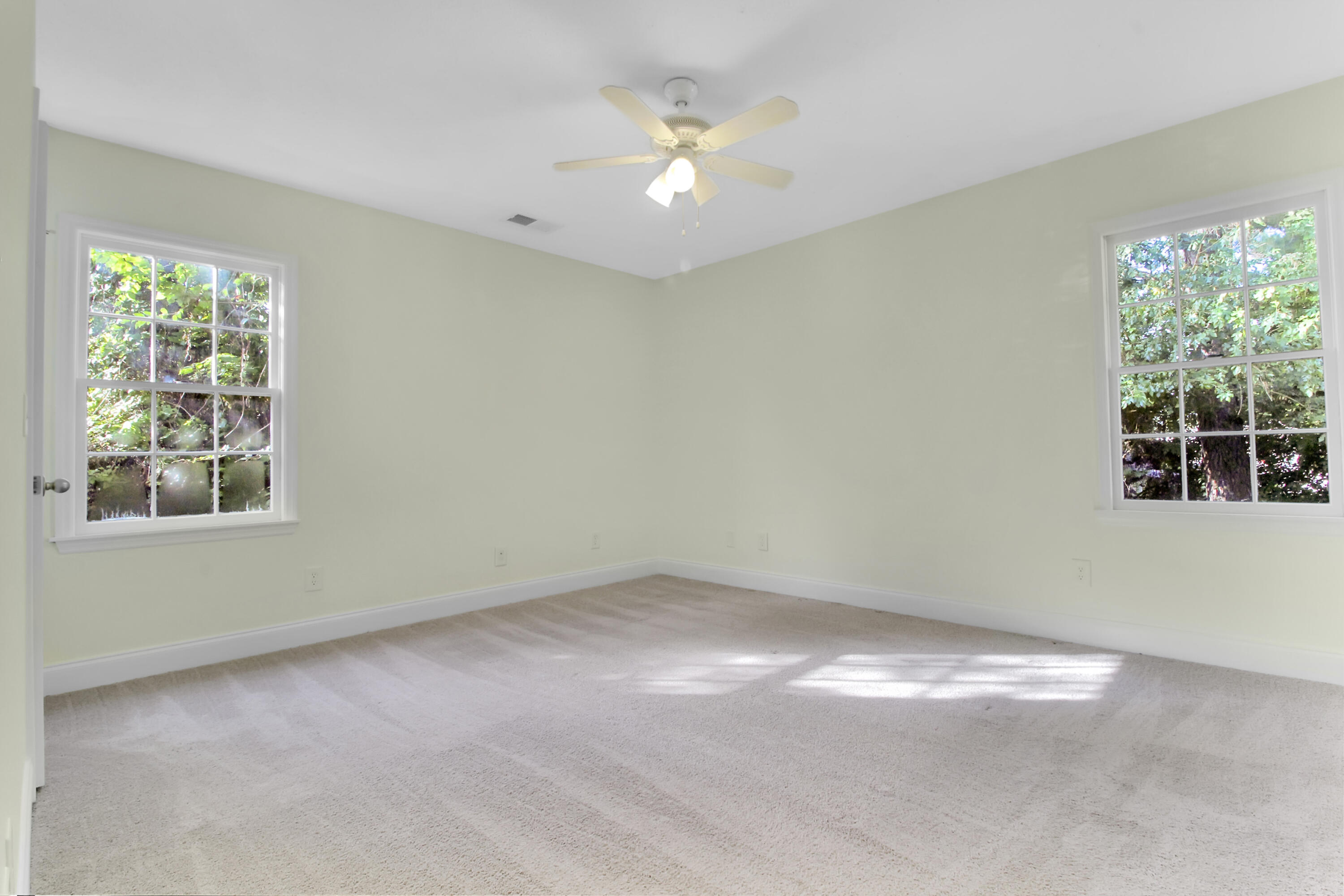 5893 North Rhett Avenue Hanahan, SC 29410 - Photo 19 of 32 owners suite