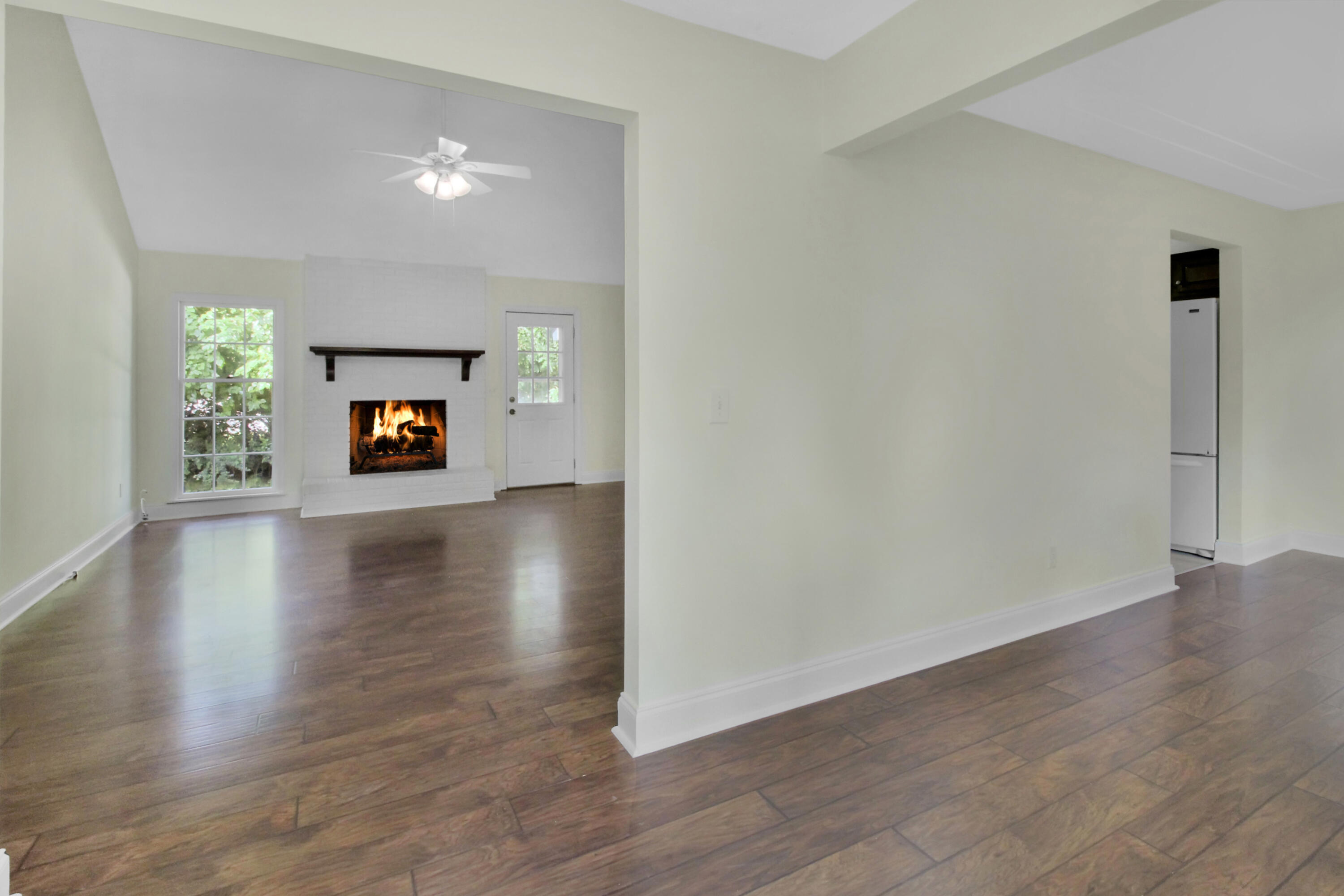 5893 North Rhett Avenue Hanahan, SC 29410 - Photo 4 of 32 living room