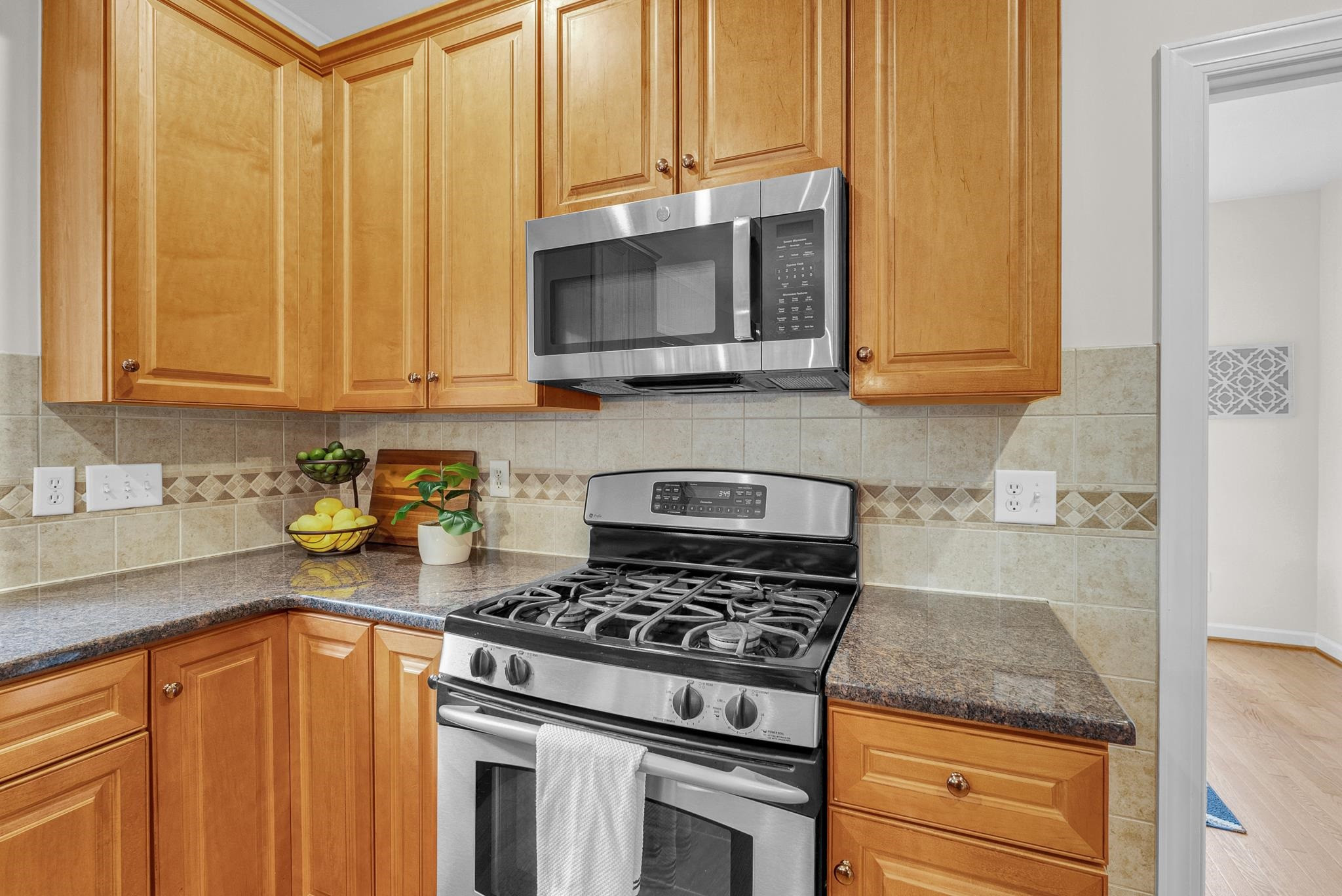 8409 Aptos Court Raleigh, NC 27613 - Photo 22 of 46 Kitchen