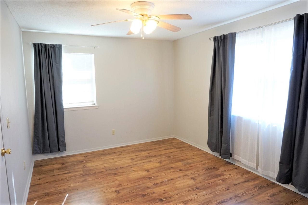 1912 Ridgecrest Perry, OK 73077 - Photo 18 of 26 Gallery Image 18