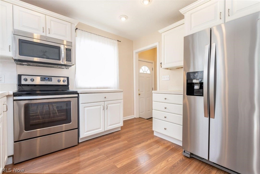 5288 Edenhurst Road Cleveland, OH 44124 - Photo 11 of 35