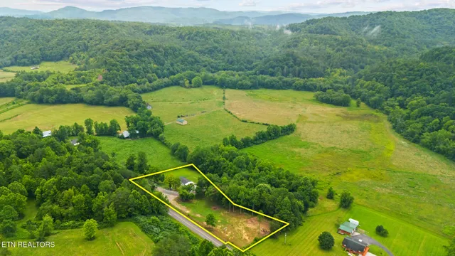 $350,000 | 3329 Stinking Creek Road, Pioneer, TN 37847