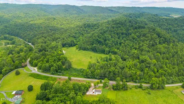 $350,000 | 3329 Stinking Creek Road, Pioneer, TN 37847