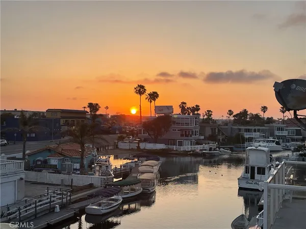 $1,850,000 | 16745 Bayview Drive, Unit B, Sunset Beach, CA 90742