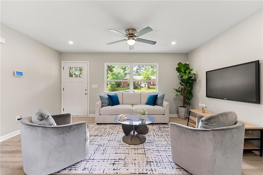 1660 Mallard Circle Conley, GA 30288 - Photo 5 of 20