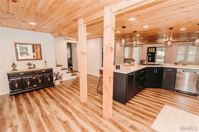 $430,000 | 274 Highway 42, Dixon, MO 65459