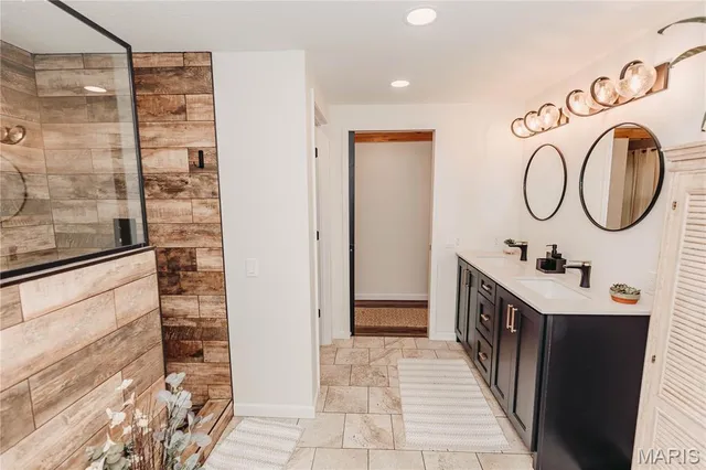 $430,000 | 274 Highway 42, Dixon, MO 65459