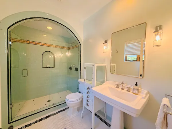 $14,950 | 333 Conejo Road, Santa Barbara, CA 93103