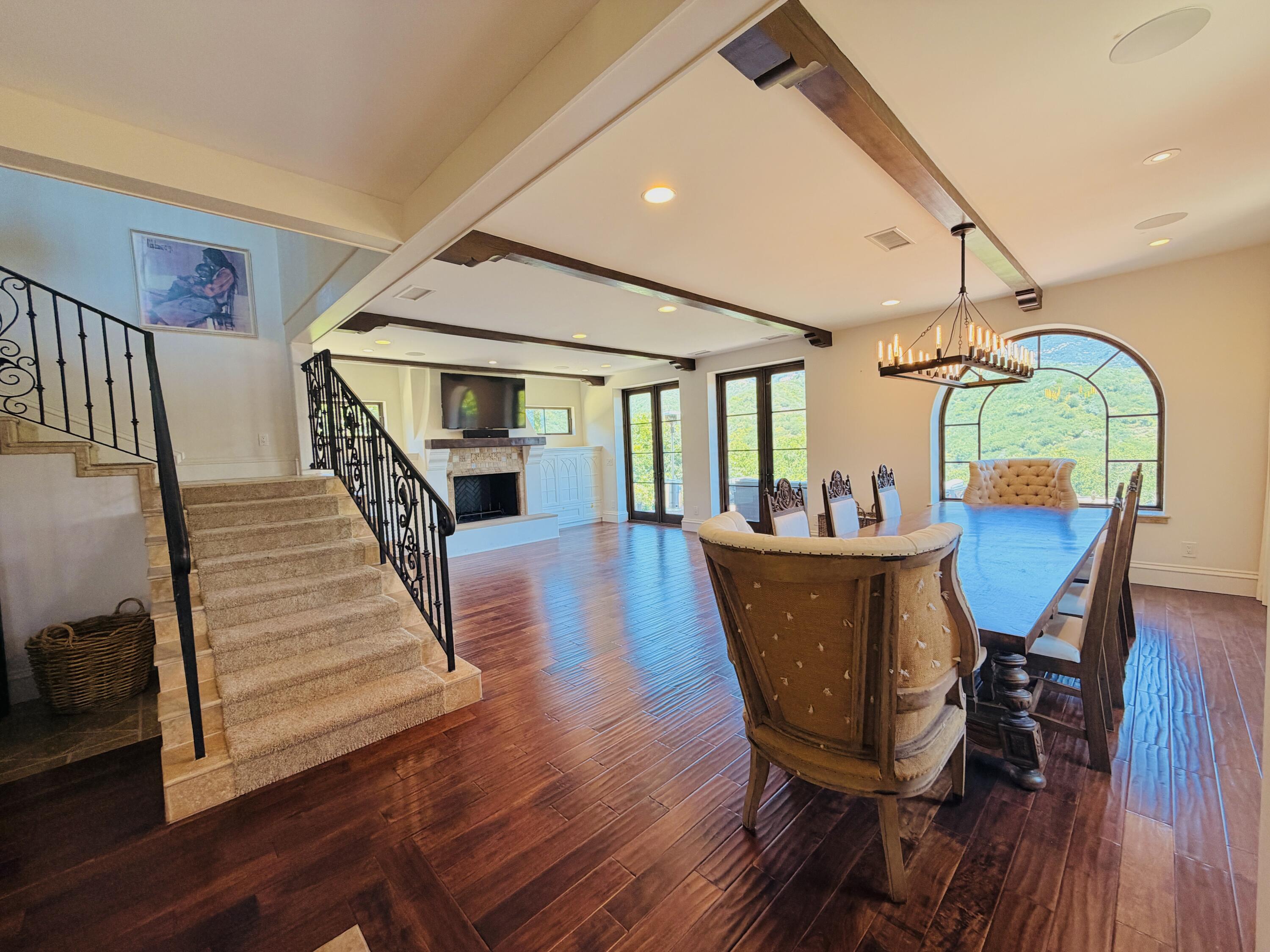 333 Conejo Road Santa Barbara, CA 93103 - Photo 4 of 44 IMG_2973