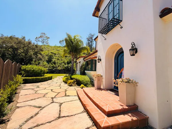 $14,950 | 333 Conejo Road, Santa Barbara, CA 93103