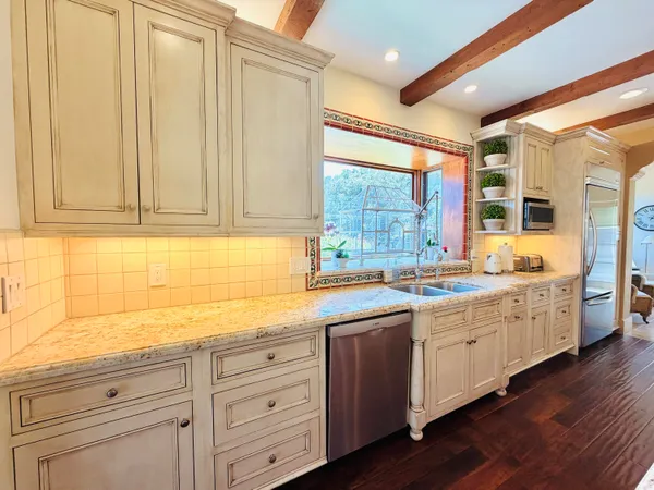 $14,950 | 333 Conejo Road, Santa Barbara, CA 93103