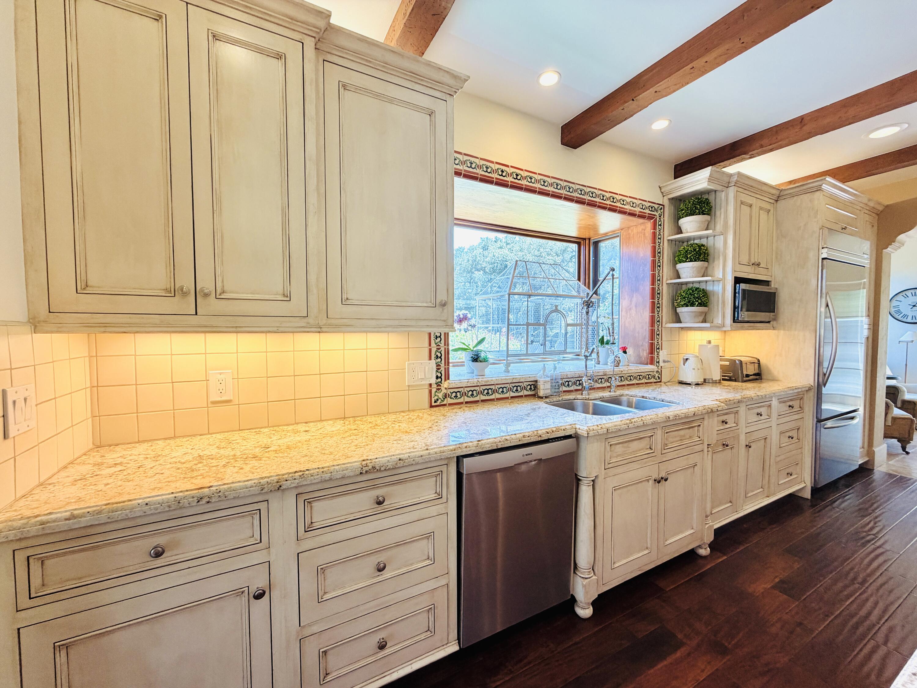 333 Conejo Road Santa Barbara, CA 93103 - Photo 9 of 44 IMG_2976