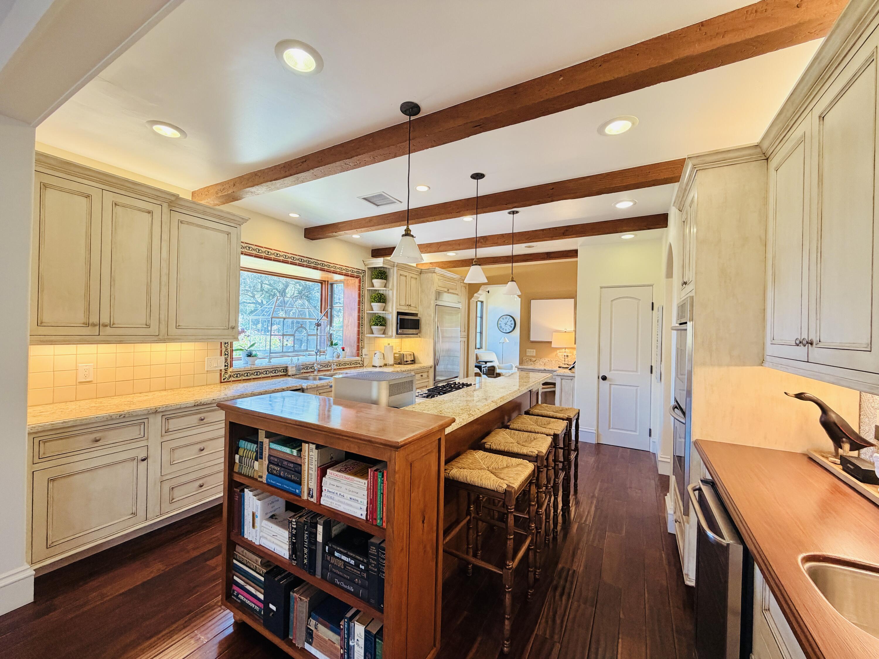 333 Conejo Road Santa Barbara, CA 93103 - Photo 10 of 44 IMG_2974