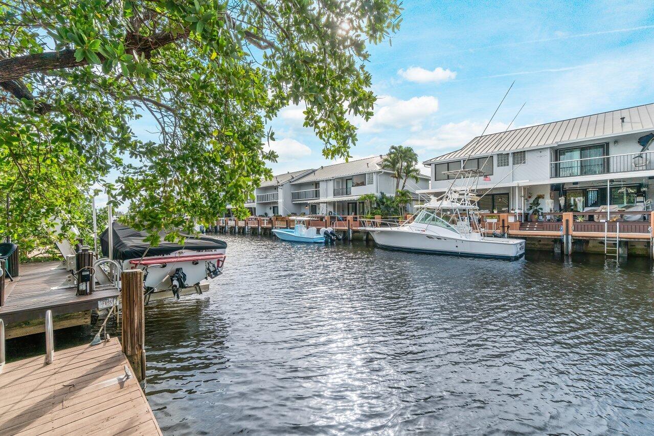 724 Mariners Way Boynton Beach, FL 33435 - Photo 34 of 38 038-724MarinersWay-BoyntonBeach-FL-33435