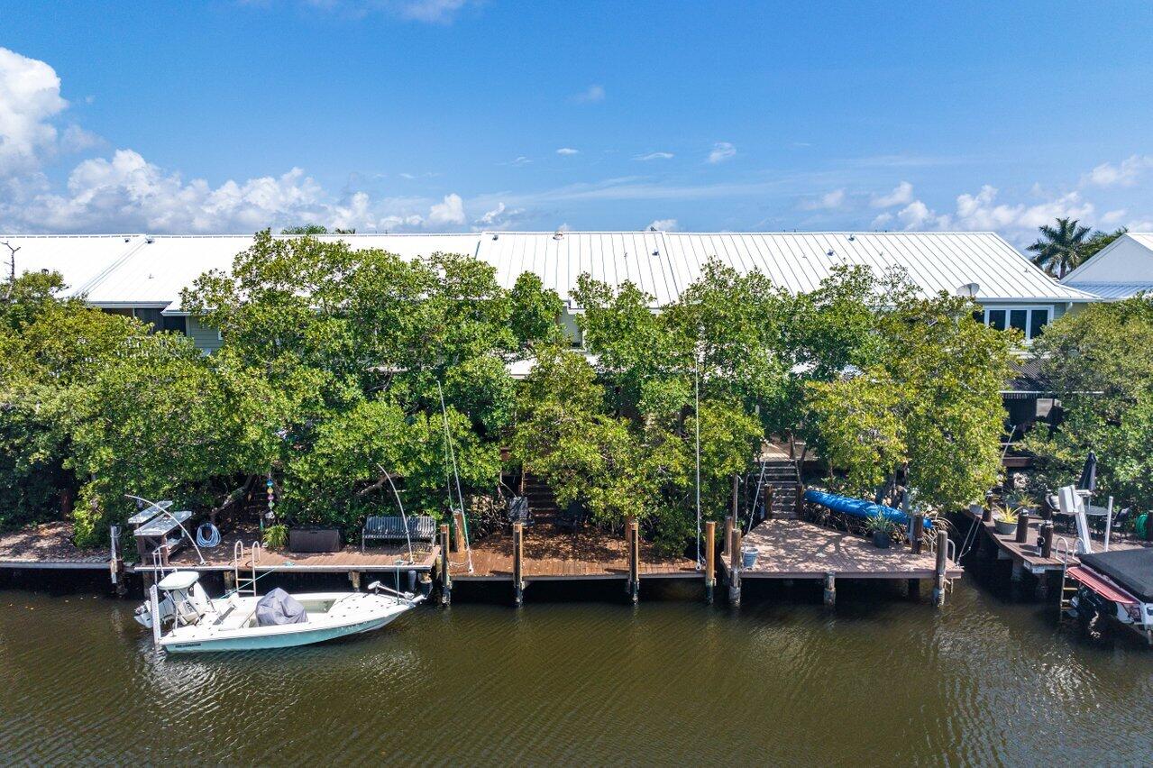 724 Mariners Way Boynton Beach, FL 33435 - Photo 35 of 38 048-724MarinersWay-BoyntonBeach-FL-33435