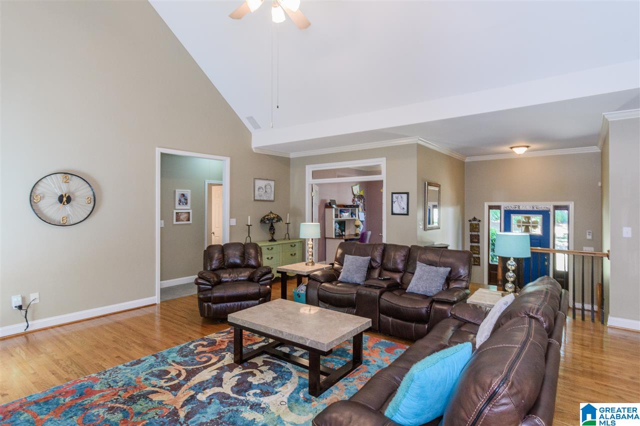 113 Silverleaf Drive Pelham, AL 35124 - Photo 5 of 45