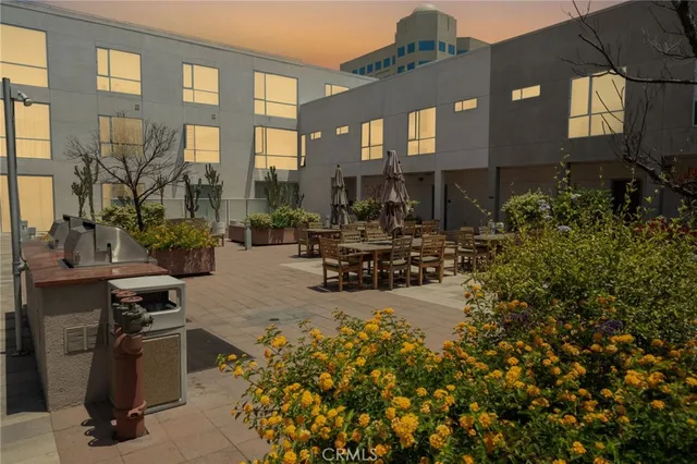 $596,000 | 285 West 6th Street, Unit 527, San Pedro, CA 90731