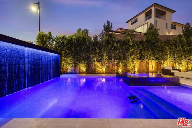 $3,695,000 | 20211 Liverpool Way, Porter Ranch, CA 91326