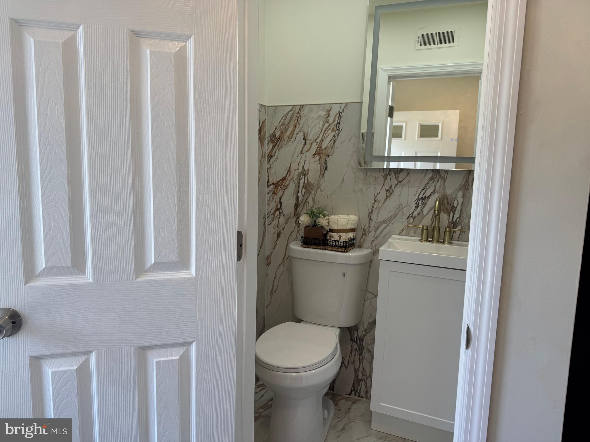 6 Via Cascata Drive Clementon, NJ 08021 - Photo 4 of 17