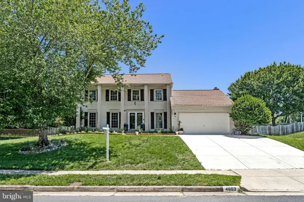 $949,990 | 4603 Sand Rock Lane, Chantilly, VA 20151