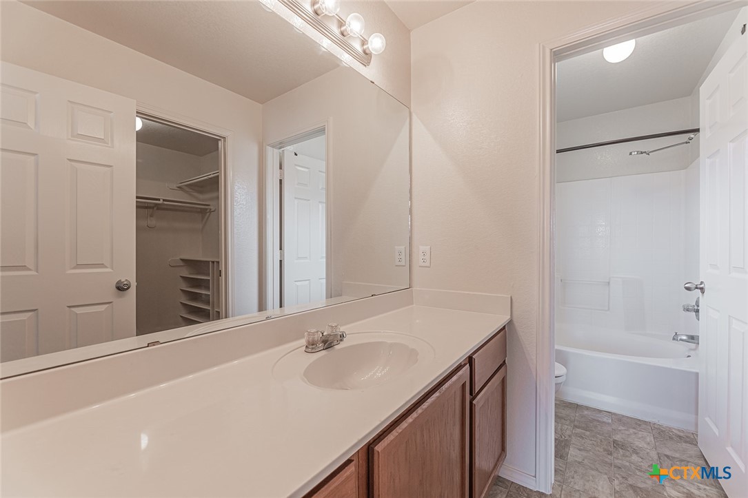 2406 Waterfall Drive Killeen, TX 76549 - Photo 13 of 23