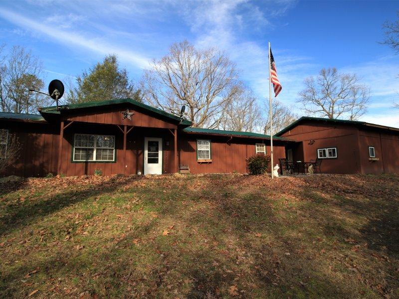420 Pond Ridge Road Tellico Plains, TN 37385 - Photo 2 of 40 IMG_4737