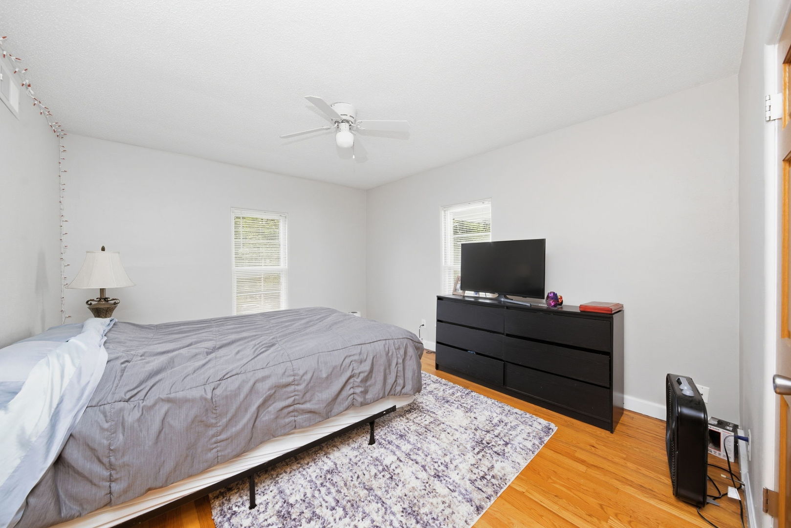 613 Webster Street Ottawa, IL 61350 - Photo 8 of 26