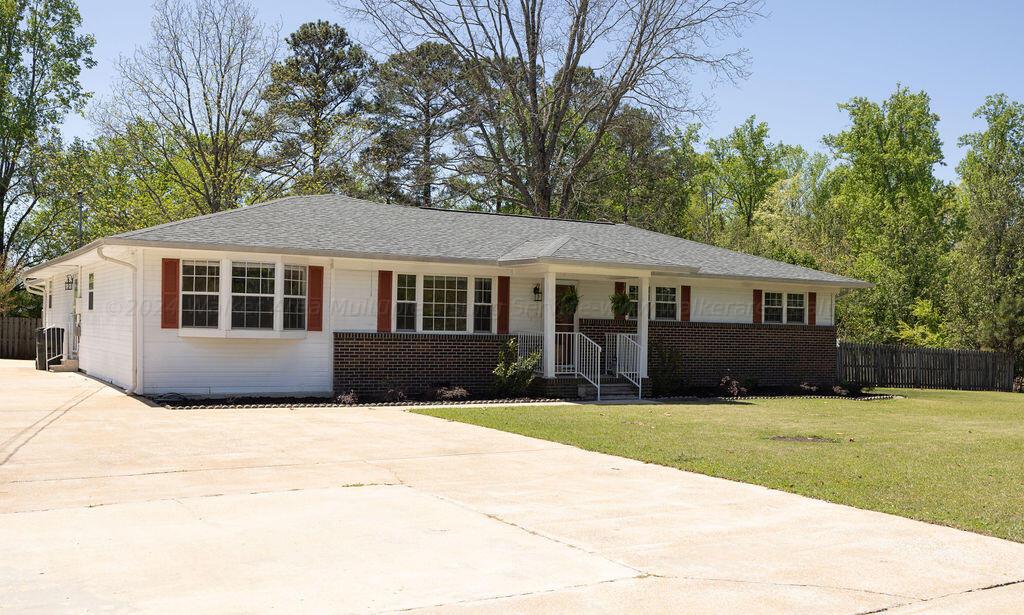 2201 Briar Road Jasper, AL 35504 - Photo 1 of 41 Gallery Image 1