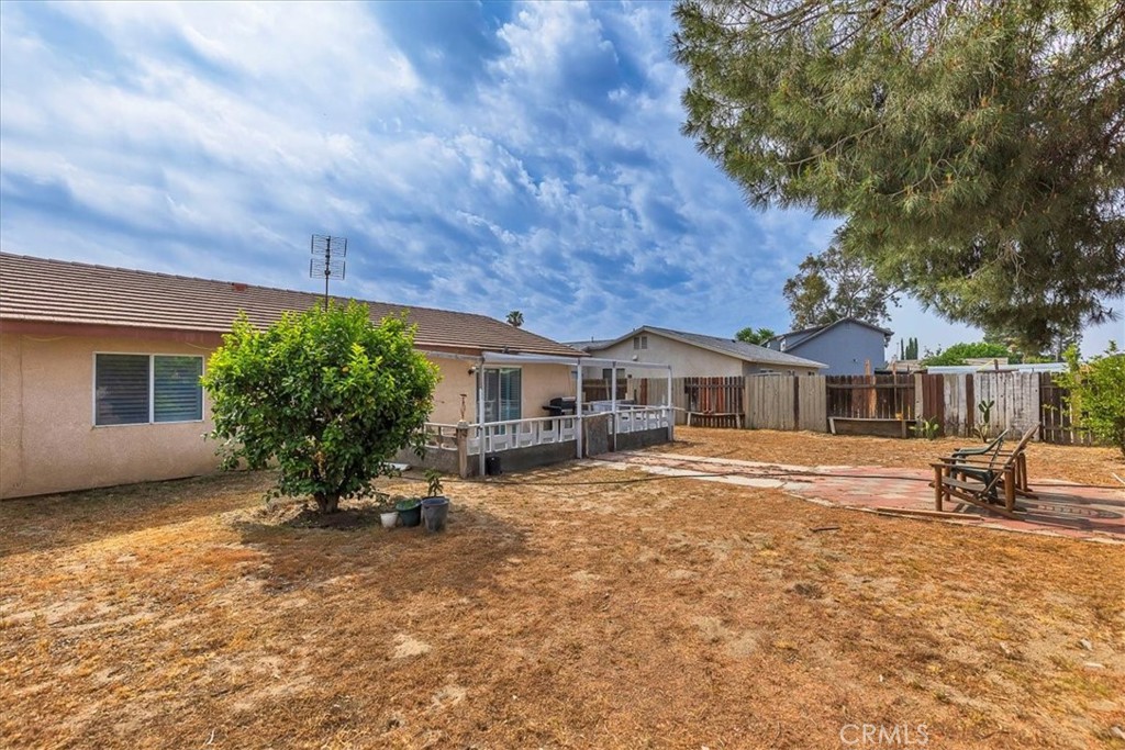 162 Peppertree Way San Jacinto, CA 92583 - Photo 19 of 23 a view of a house with a patio