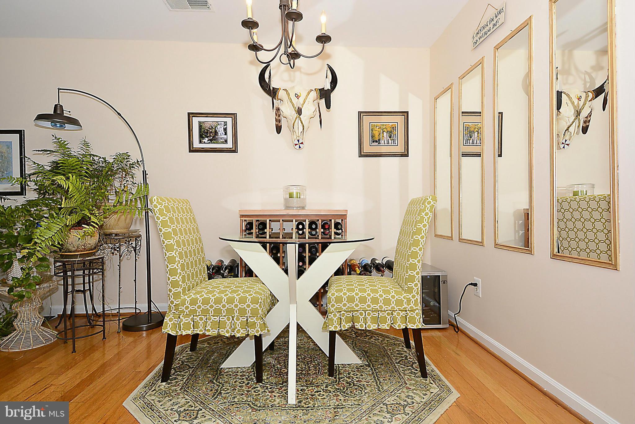 11210 Harbor Court, Unit 11210 Reston, VA 20191 - Photo 5 of 18 Dining Room
