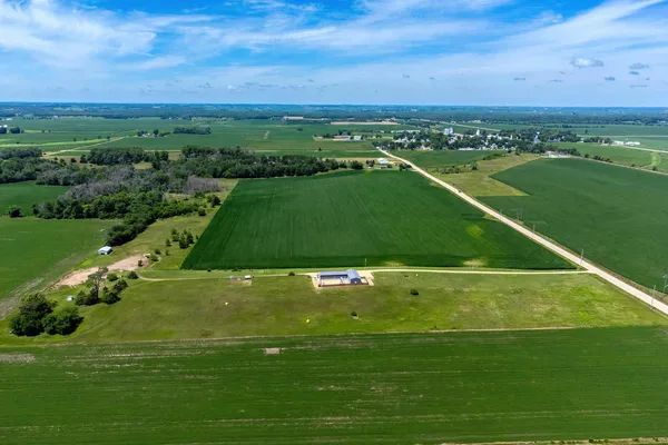 a view of a tennis court
