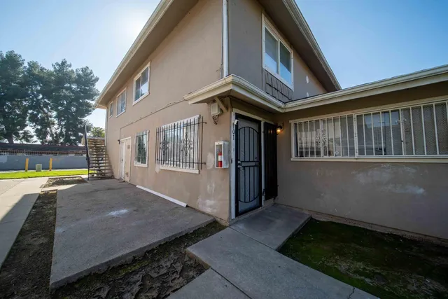$143,999 | 2585 West Fairmont Avenue, Unit 101, Fresno, CA 93705