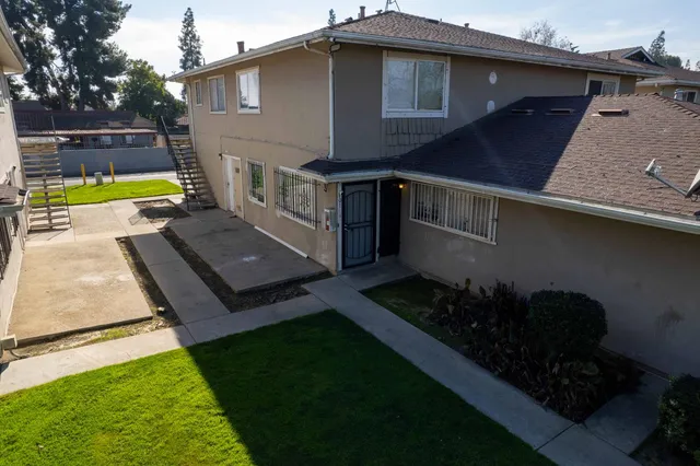 $143,999 | 2585 West Fairmont Avenue, Unit 101, Fresno, CA 93705