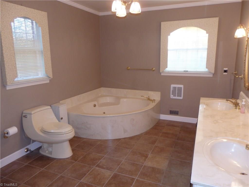 206 Coleridge Road Ramseur, NC 27316 - Photo 14 of 30 master bath
