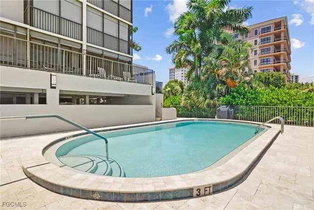 $15,000 | 10562 Gulf Shore Drive, Unit 101/102, Naples, FL 34108