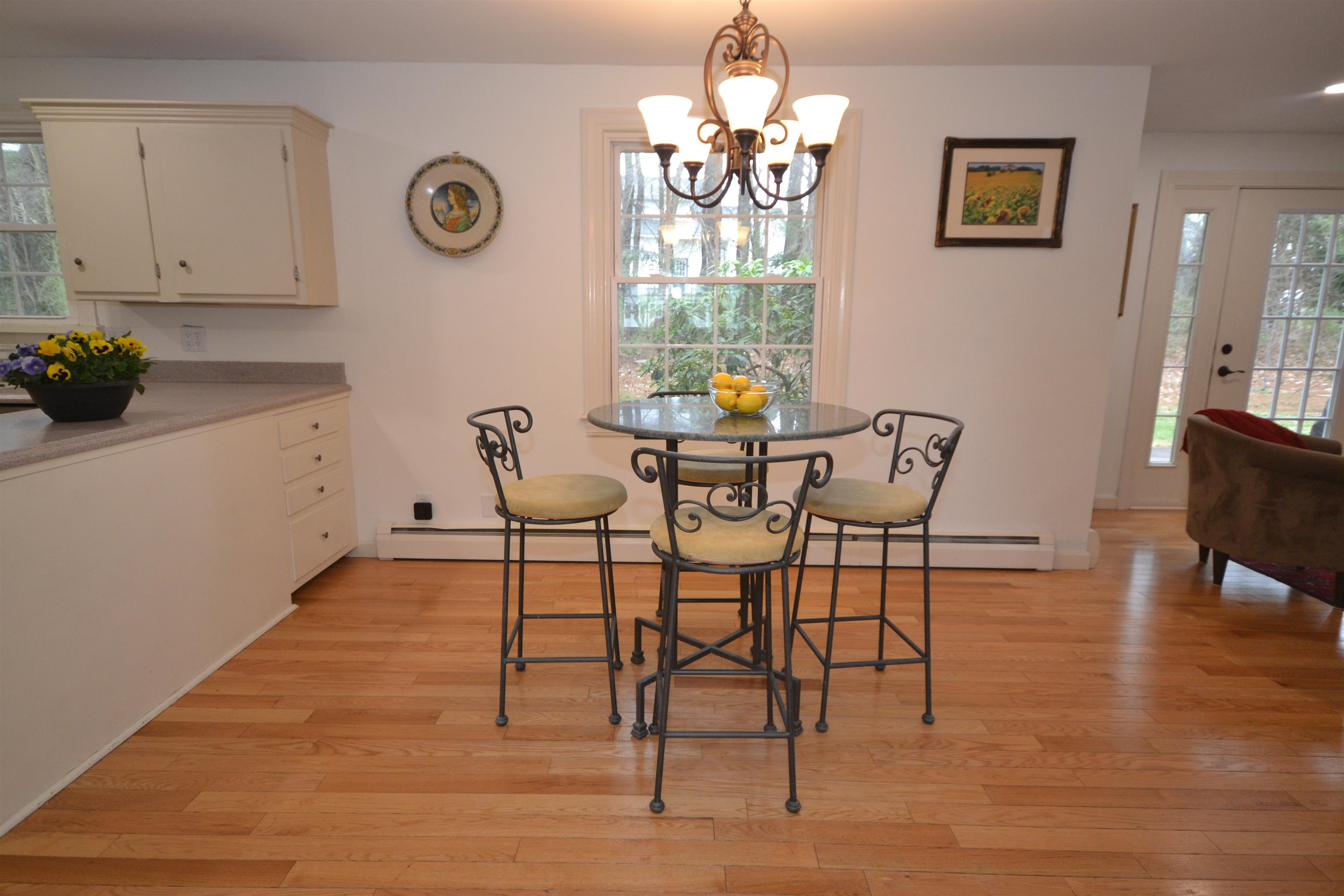 116 Ridgewood Avenue Keene, NH 03431 - Photo 13 of 40