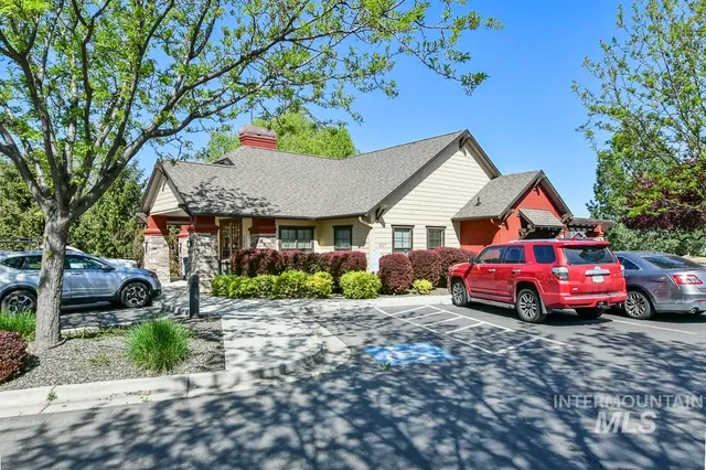 $455,000 | 325 South Whisperwood Way, Boise, ID 83709