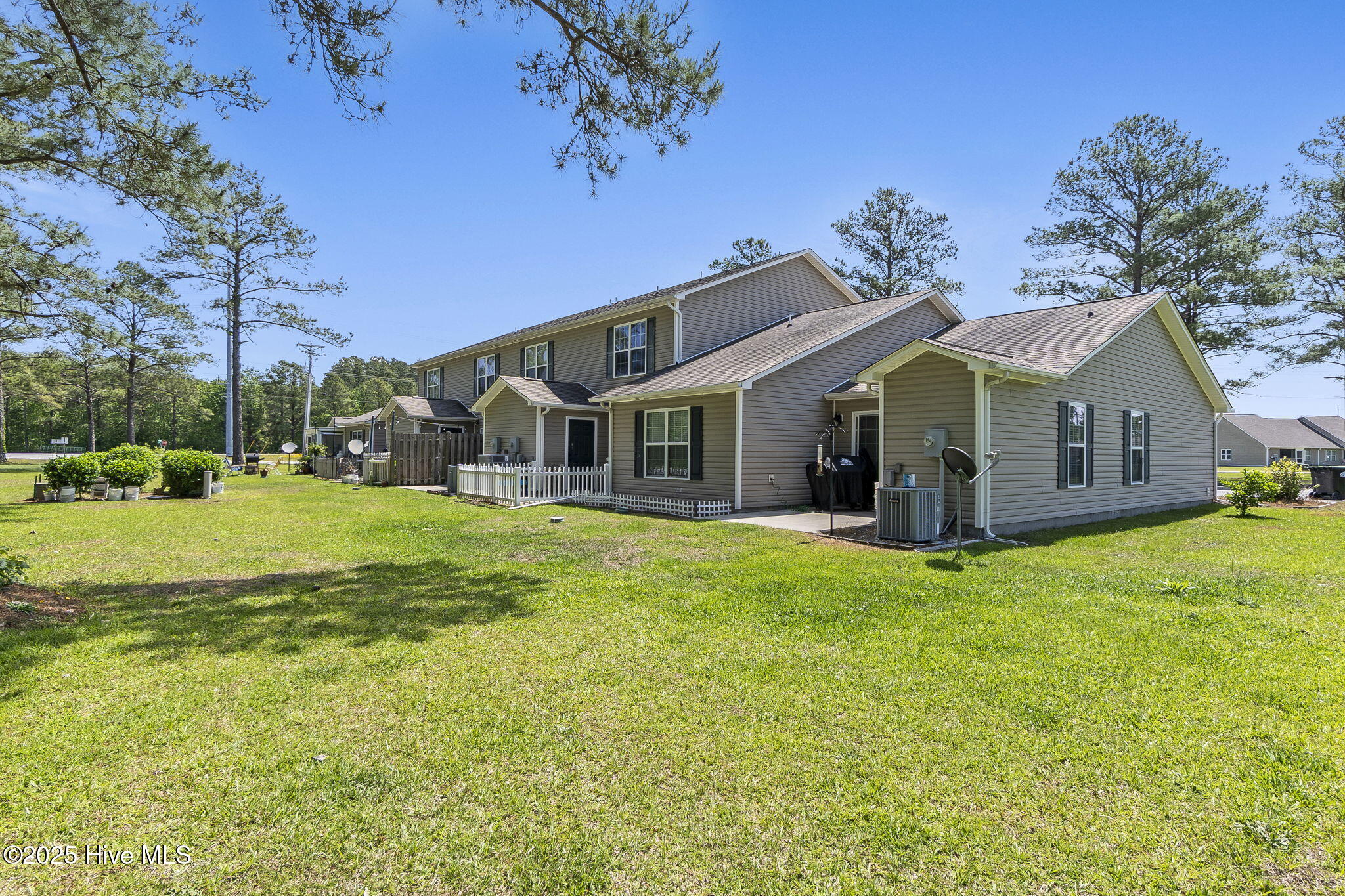 601 Peletier Loop Road Peletier, NC 28584 - Photo 31 of 33 Silver Creek Townhome in Peletier