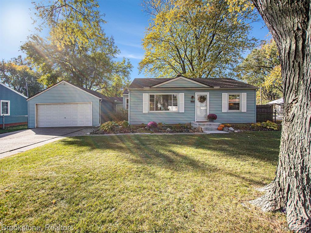 3170 Gerald Avenue Rochester Hills, MI 48307 - Photo 2 of 14