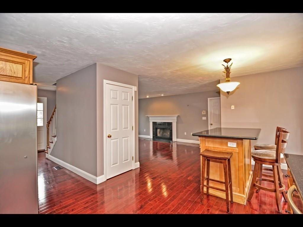 85 Pine Street Franklin, MA 02038 - Photo 7 of 38