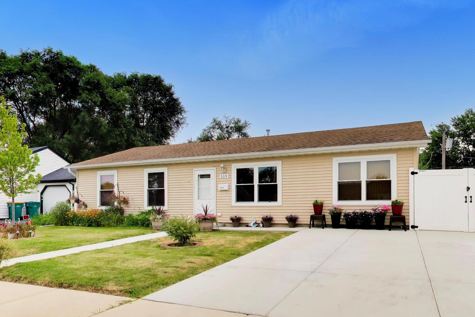 519 Kenyon Avenue Romeoville, IL 60446 - Photo 1 of 20 Gallery Image 1