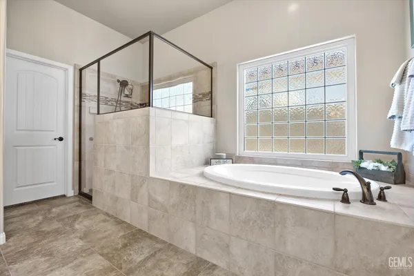 $700,000 | Undisclosed Address, Bakersfield, CA 93314
