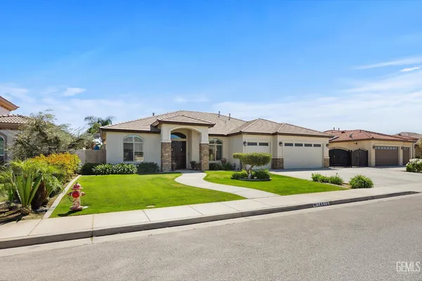 $700,000 | Undisclosed Address, Bakersfield, CA 93314