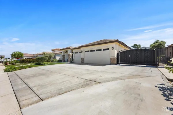 $700,000 | Undisclosed Address, Bakersfield, CA 93314