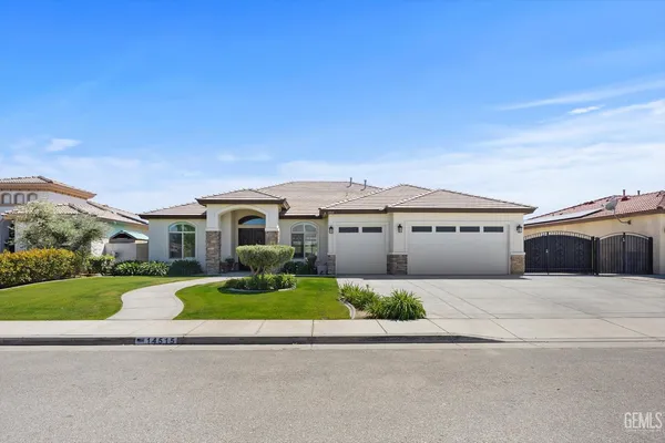 $700,000 | Undisclosed Address, Bakersfield, CA 93314